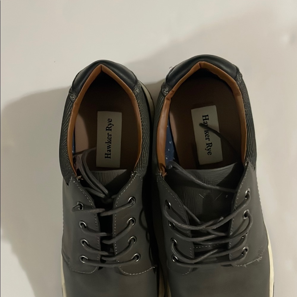 Elegant Dark Gray Derby Shoes for Men Size 10.5 - Picture 2 of 6